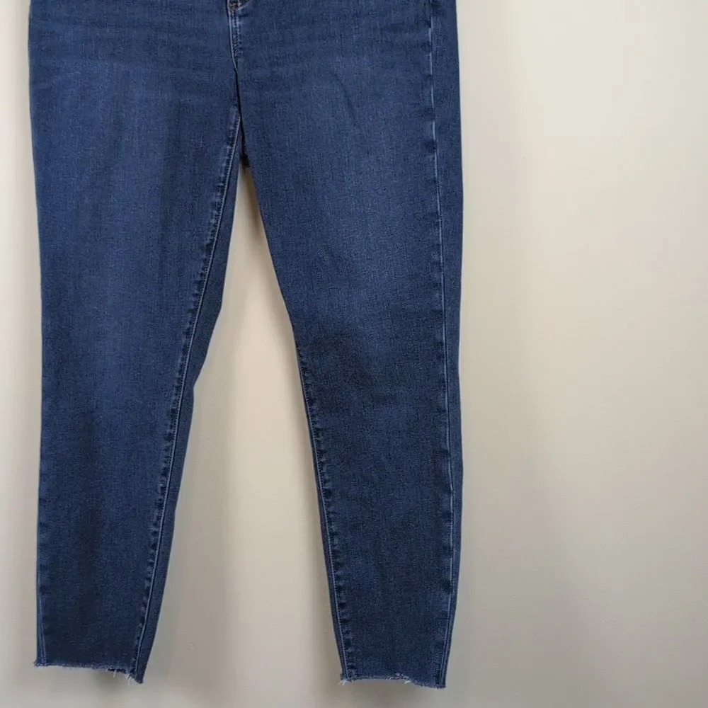 Classic Ann Taylor The Skinny Curvy Fit Blue Women's Jeans Size 12